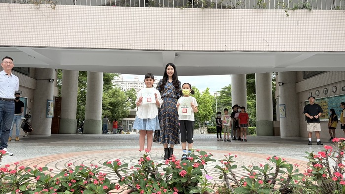 恭喜~406林o 婕榮獲113年台中市英語朗讀比賽第四名 感謝李冠蓉老師的指導圖片