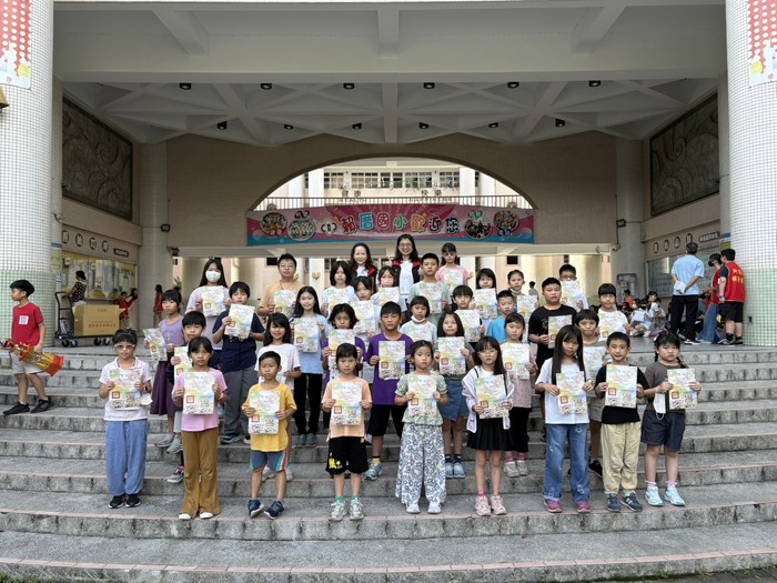恭喜 114年度校內美術比賽入選同學圖片