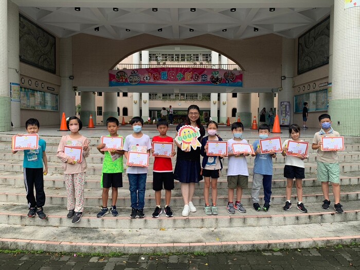 恭喜113年四年級臺中市消防手冊優秀優異  得獎的同學