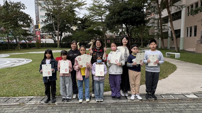 恭喜114年學年英聽王獲獎同學及 503 賴0芃，榮獲酷英文8月自主學習活動 自學達人獎